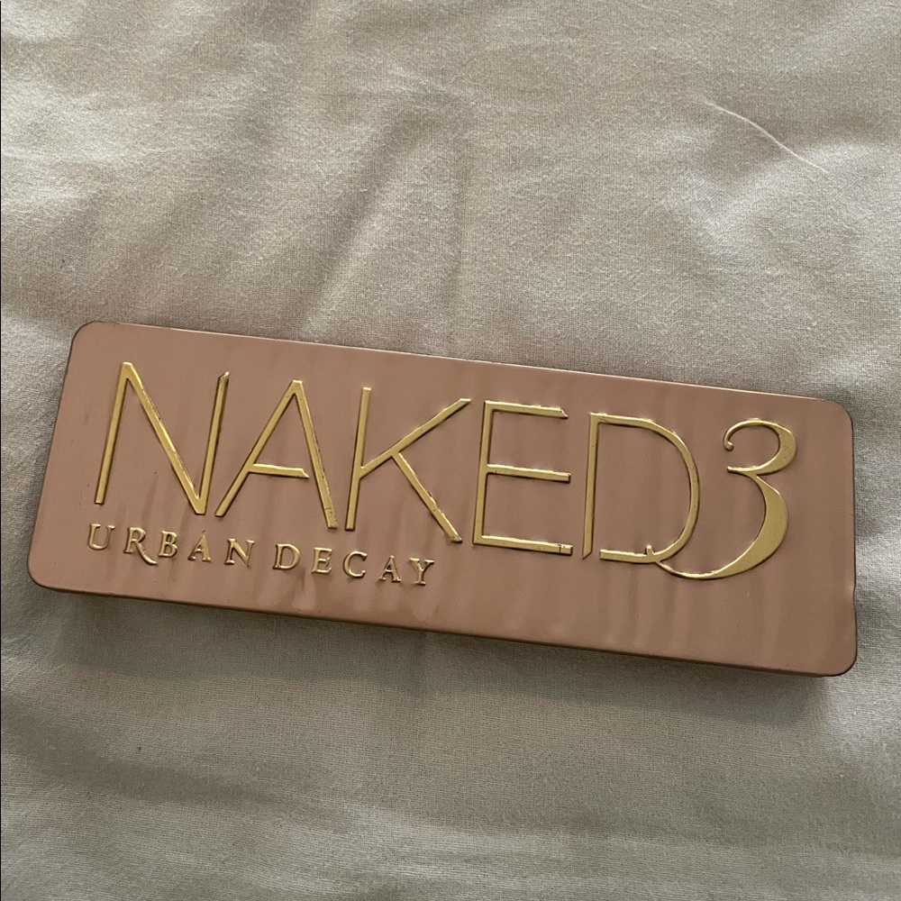 Naked 3 pallete